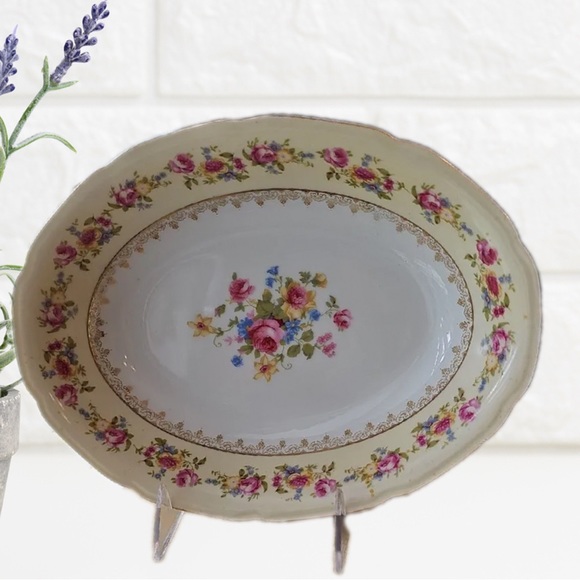 Gold Castle Other - 10" Scalloped Edge Vegetable Bowl Gold Castle 1950’s Occupied Japan